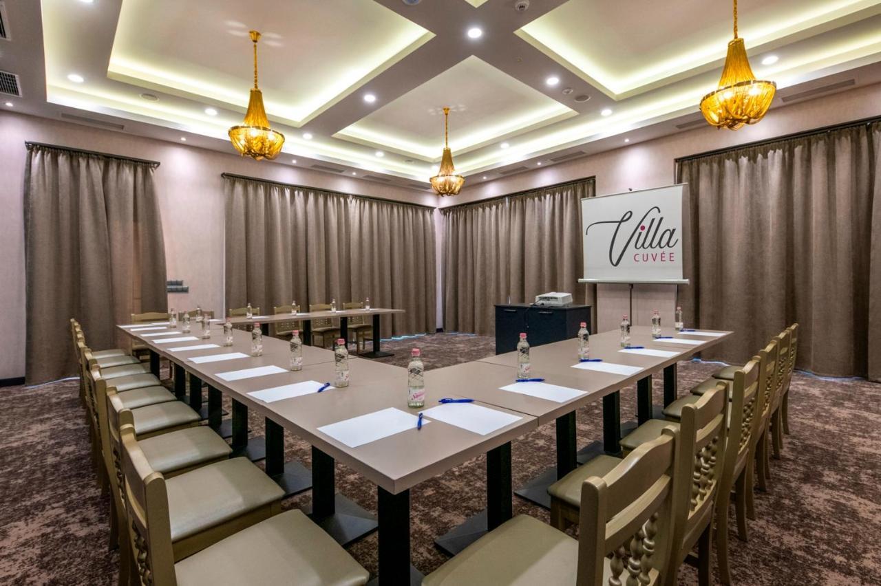 Villa Cuvee 艾格扎洛克 外观 照片